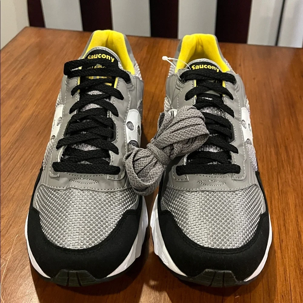 Saucony Shadow 2010 Shoes Sneakers new 70060-3 black gray yellow Mens Size 12